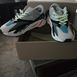 Yeezy 700 Boost